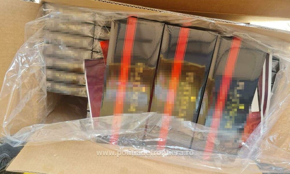 Captură-record de patru milioane de euro în Portul Constanţa. Ce au descoperit vameşii într-un container cu „role de hârtie” - Imaginea 6
