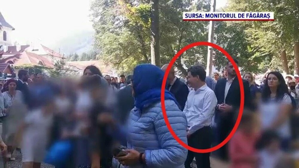 De Sfânta Maria, Nicușor Dan a ales să participe la o slujbă la o mănăstire, în loc de festivităţile oficiale din Constanța - Imaginea 4