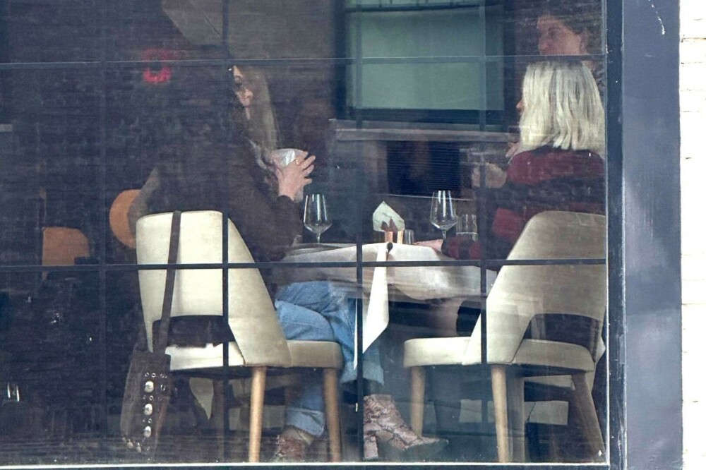 Emily Blunt, de nerecunoscut. Cum s-a transformat actrița pentru rolul din „Diavolul se îmbracă de la Prada 2”. GALERIE FOTO - Imaginea 18