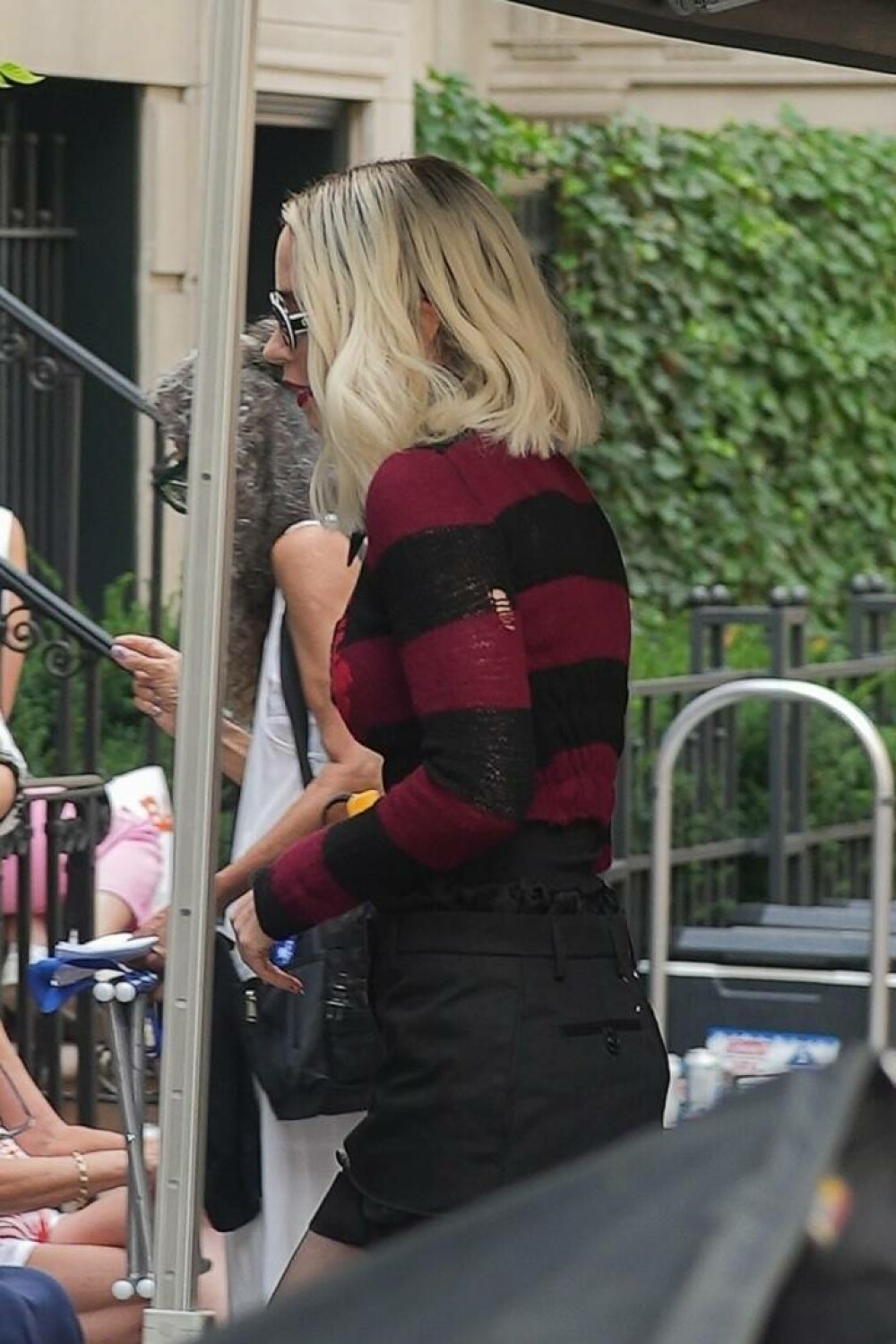 Emily Blunt, de nerecunoscut. Cum s-a transformat actrița pentru rolul din „Diavolul se îmbracă de la Prada 2”. GALERIE FOTO - Imaginea 21