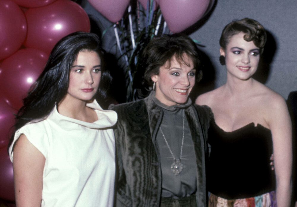 Care este, de fapt, numele real al lui Demi Moore. Detalii neștiute despre copilăria actriței - Imaginea 9