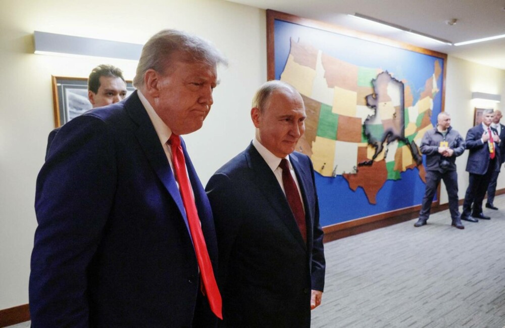 GALERIE FOTO. Cum l-a așteptat Donald Trump cu covorul roșu pe Vladimir Putin, acuzat de crime de război - Imaginea 28