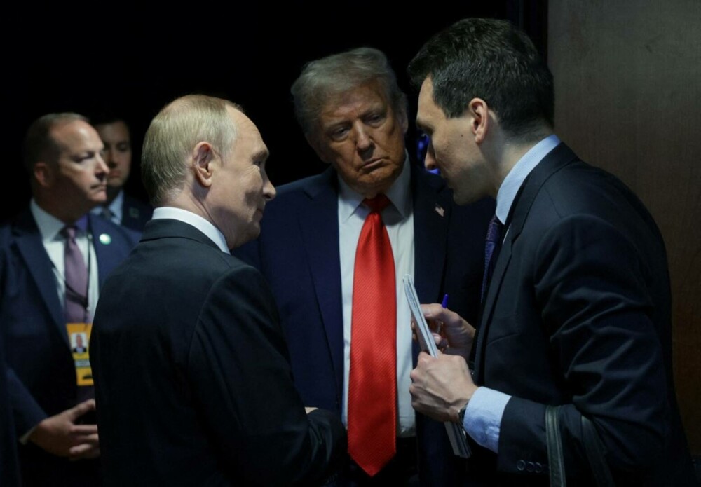 GALERIE FOTO. Cum l-a așteptat Donald Trump cu covorul roșu pe Vladimir Putin, acuzat de crime de război - Imaginea 30