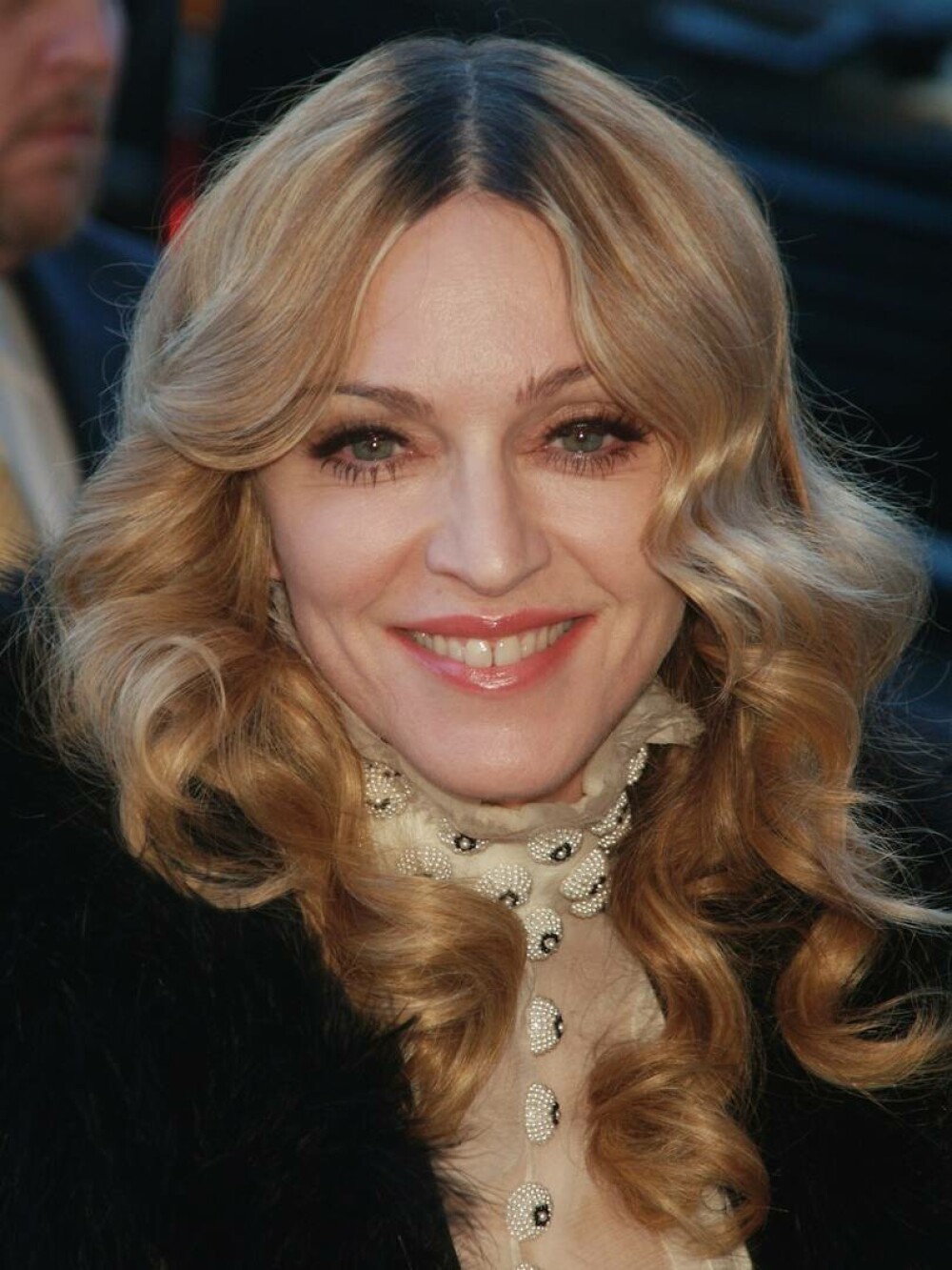 Madonna împlineşte 67 de ani. Momente memorabile din cariera controversatei artiste. GALERIE FOTO - Imaginea 5