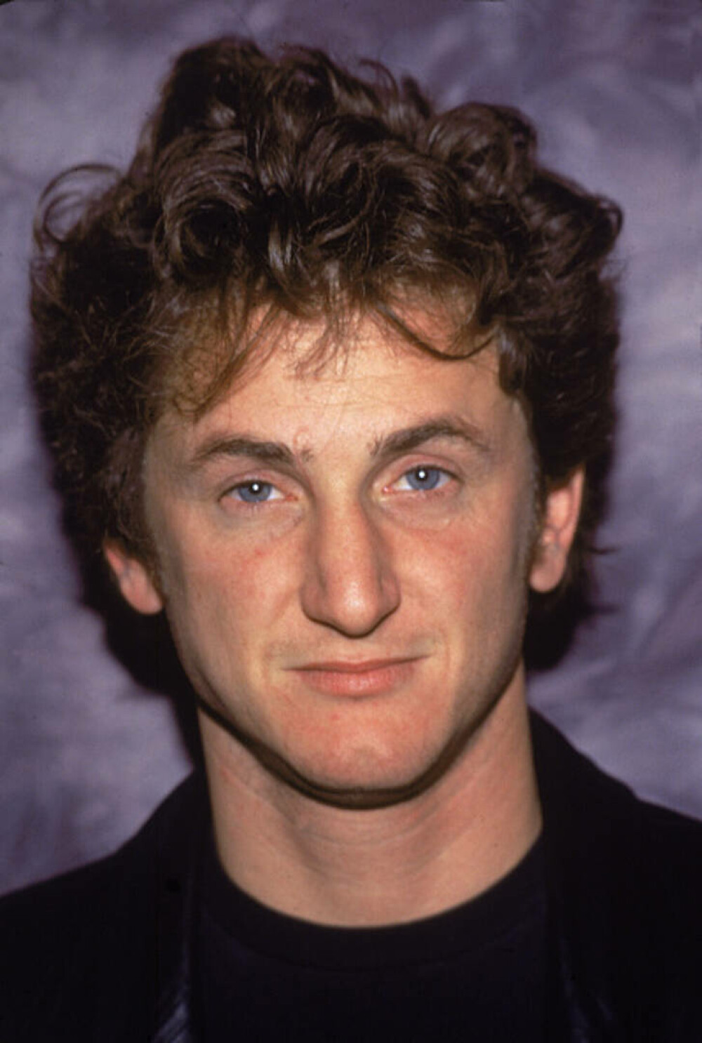Sean Penn a împlinit 65 de ani. Actorul rămâne un nume iconic al cinematografiei americane. GALERIE FOTO - Imaginea 21