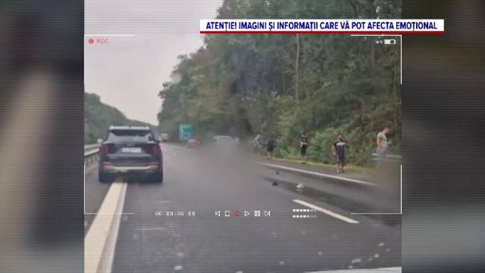Tinerii morţi după ce au fost loviţi de un TIR, pe A1, aveau o relaţie care era anchetată de mai multe instituții - Imaginea 2