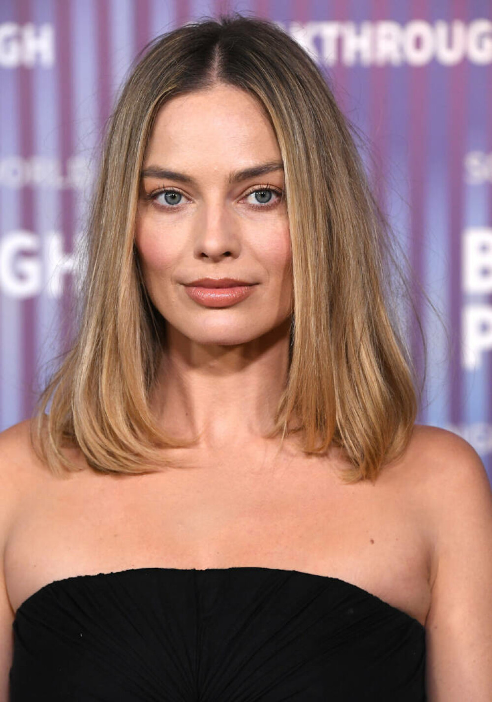 Margot Robbie, apariție plină de eleganță la un eveniment monden. Cum arată la câteva luni după naștere. FOTO - Imaginea 6
