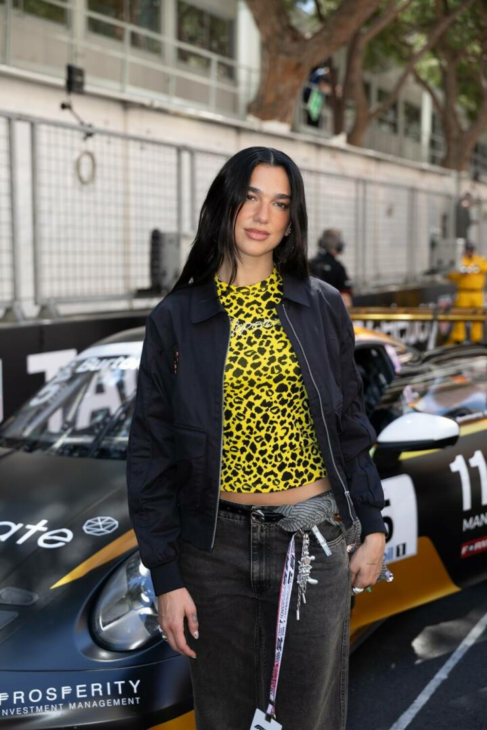 Dua Lipa a apărut „în franjuri” la o cină privată din New York. Și-a afișat silueta de invidiat - Imaginea 24