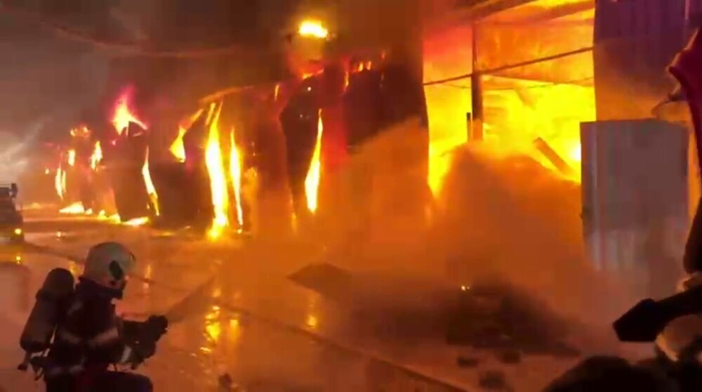 Zonele din București unde poluarea aerului este încă la un nivel ridicat, după incendiul violent de la „Dragonul Roşu” - Imaginea 11