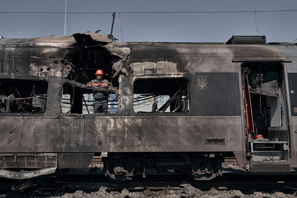 MAE condamnă atacul asupra Kievului: Încă o dovadă flagrantă a dispreţului total al Rusiei faţă de eforturile pentru pace - Imaginea 16