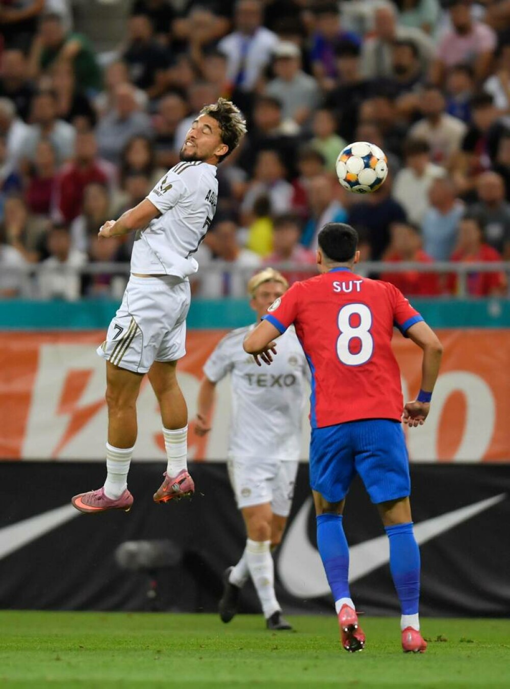 FCSB - Aberdeen 3-0. ”Roș-albaștrii” s-au calificat en-fanfare în faza principală a Europa League. Câți bani au încasat - Imaginea 3