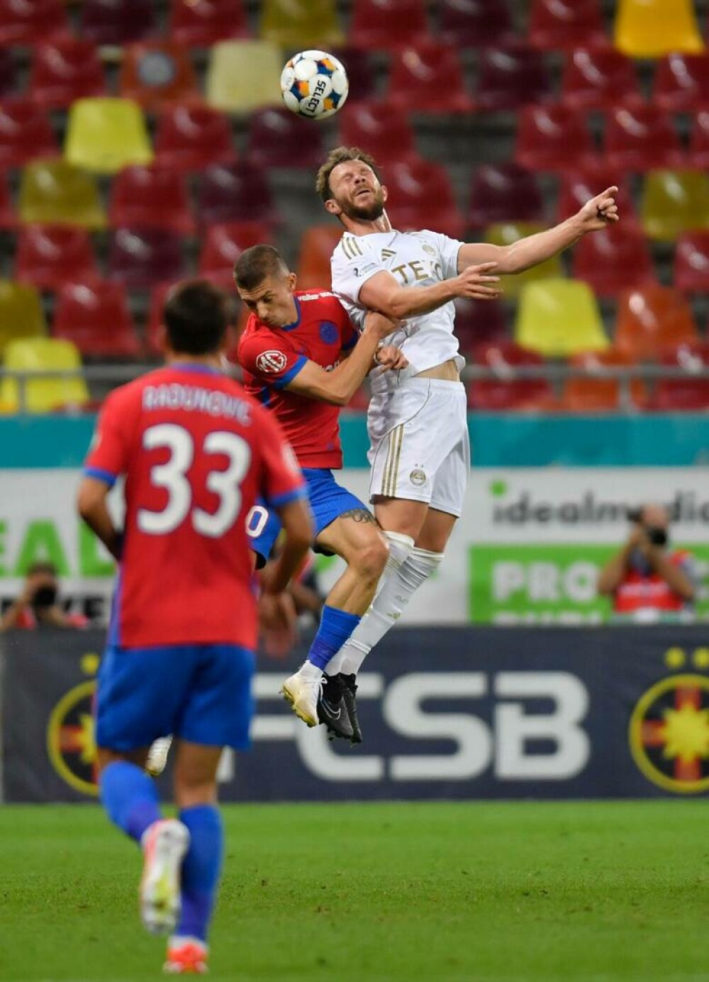 FCSB - Aberdeen 3-0. ”Roș-albaștrii” s-au calificat en-fanfare în faza principală a Europa League. Câți bani au încasat - Imaginea 2