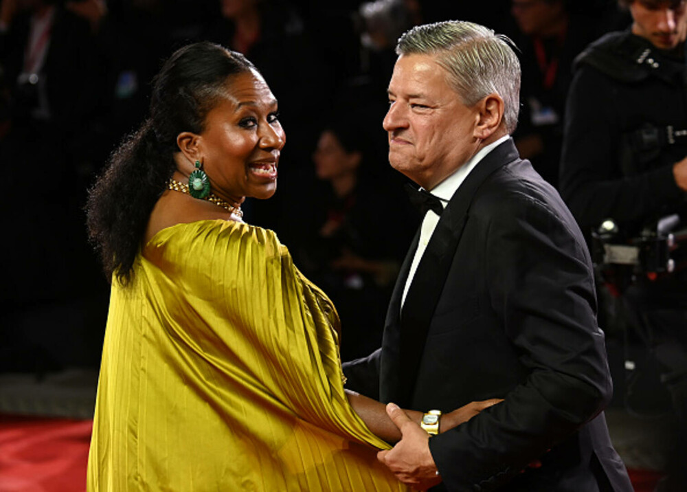 Cele mai bine îmbrăcate vedete de la Festivalul de Film de la Veneția. Ținutele cu care au strălucit pe covorul roșu. FOTO - Imaginea 4