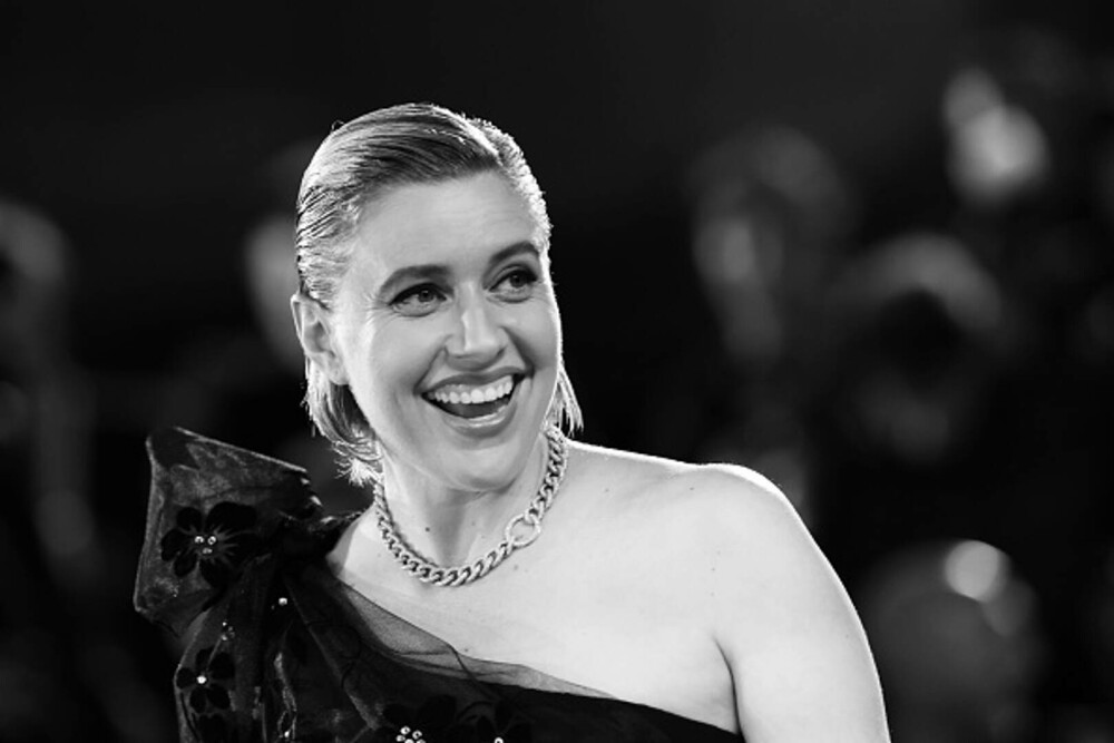 Cele mai bine îmbrăcate vedete de la Festivalul de Film de la Veneția. Ținutele cu care au strălucit pe covorul roșu. FOTO - Imaginea 66