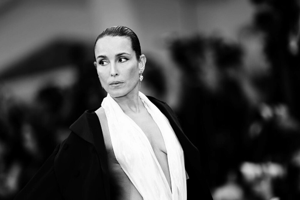 Cele mai bine îmbrăcate vedete de la Festivalul de Film de la Veneția. Ținutele cu care au strălucit pe covorul roșu. FOTO - Imaginea 71