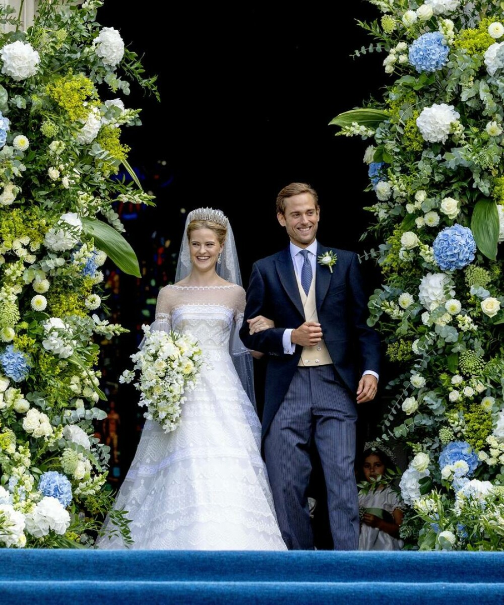 „Cea mai bogată prințesă din Europa” s-a căsătorit. Rochia spectaculoasă purtată de Marie Caroline de Liechtenstein. FOTO - Imaginea 5