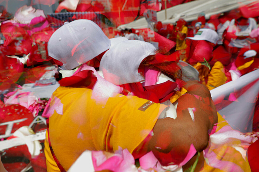 Val de proteste în Mexic. Mii de oameni au ieșit în stradă după ce 130.000 de persoane au fost date dispărute. FOTO - Imaginea 18