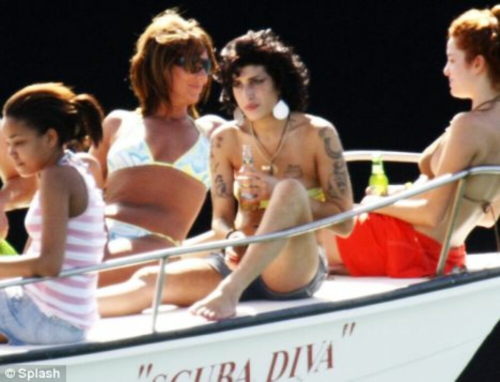 Amy Winehouse vrea sa se mute in Caraibe - Imaginea 4