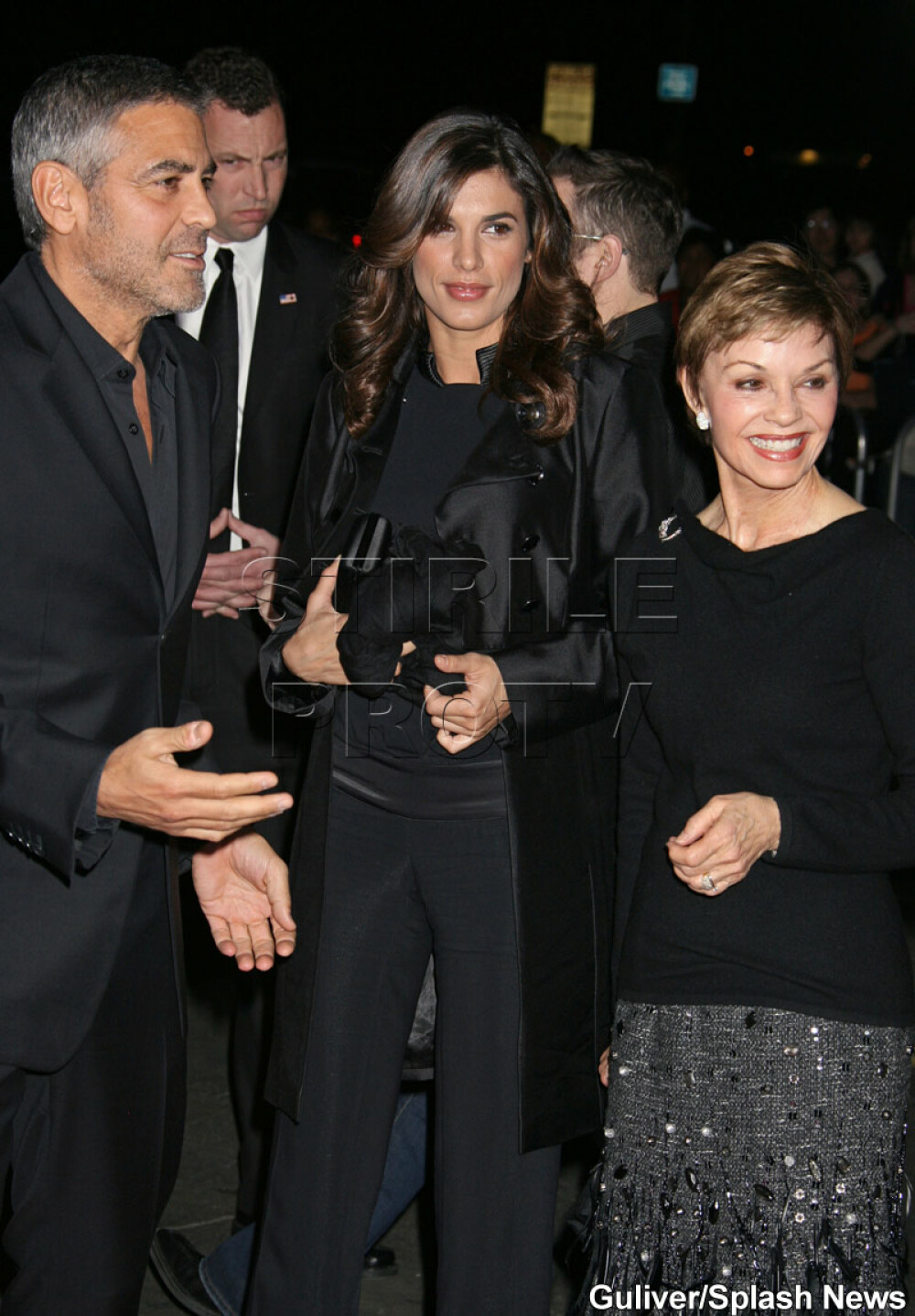 George Clooney, innebunit dupa Elisabetta Canalis! - Imaginea 6
