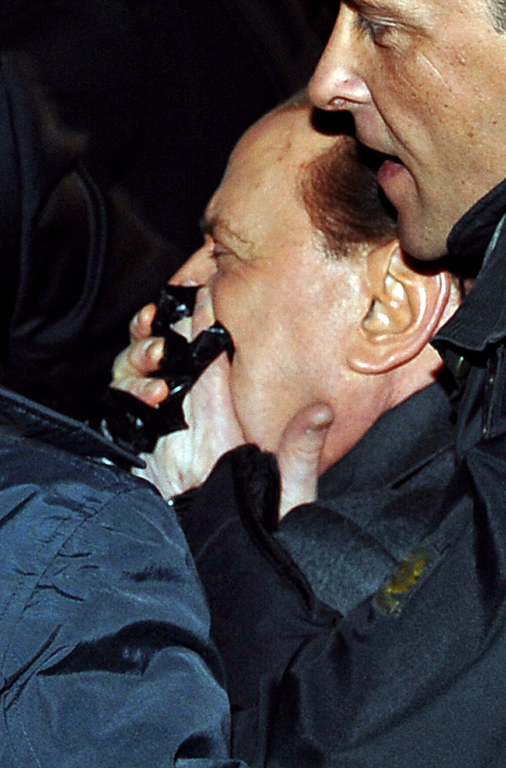 Silvio Berlusconi va fi externat miercuri! - Imaginea 4