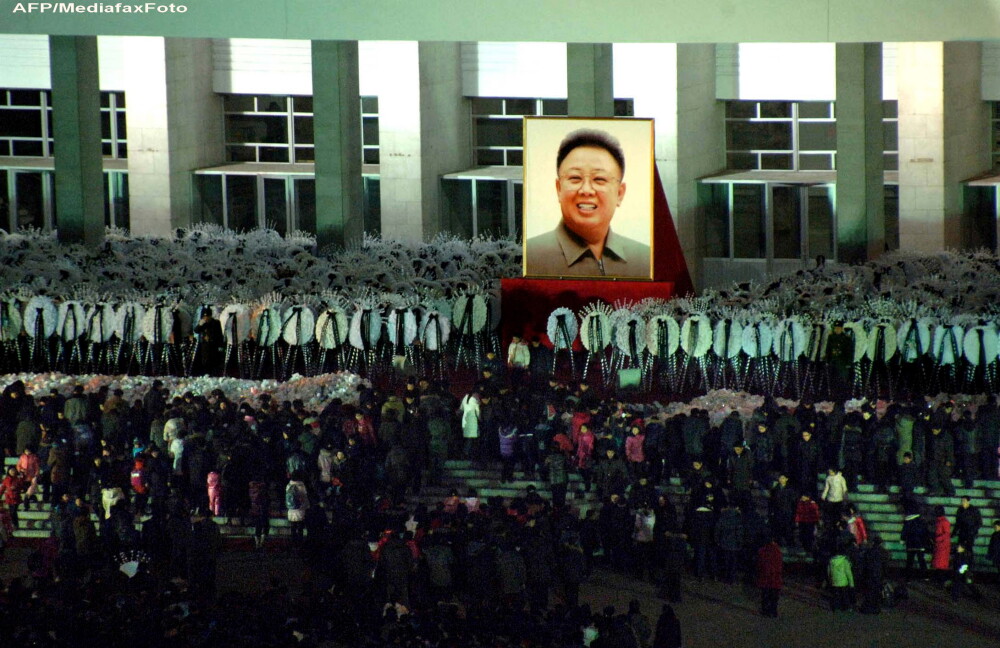 Funeralii grandioase in Coreea de Nord pentru Kim Jong-il. Sute de mii de oameni au plans pe strazi - Imaginea 1