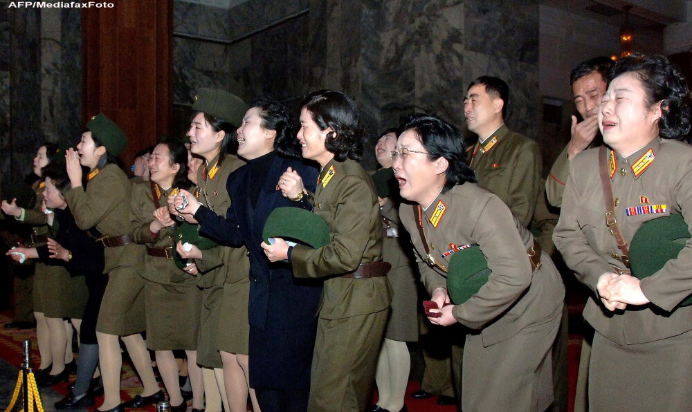 Funeralii grandioase in Coreea de Nord pentru Kim Jong-il. Sute de mii de oameni au plans pe strazi - Imaginea 2