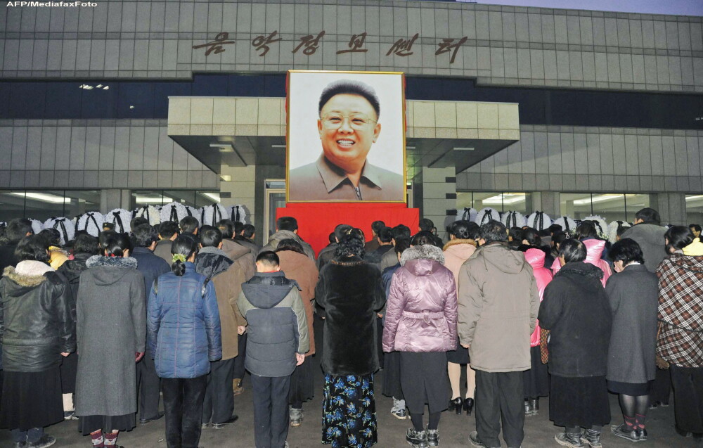 Funeralii grandioase in Coreea de Nord pentru Kim Jong-il. Sute de mii de oameni au plans pe strazi - Imaginea 7