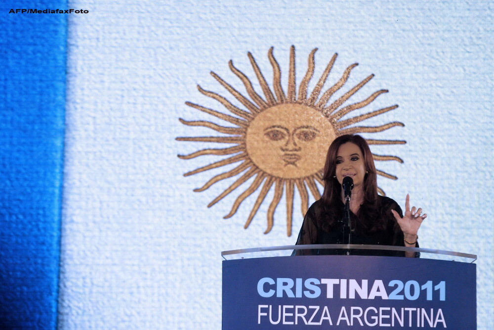 Soc in Argentina. Presedintele Cristina Fernandez are cancer - Imaginea 3