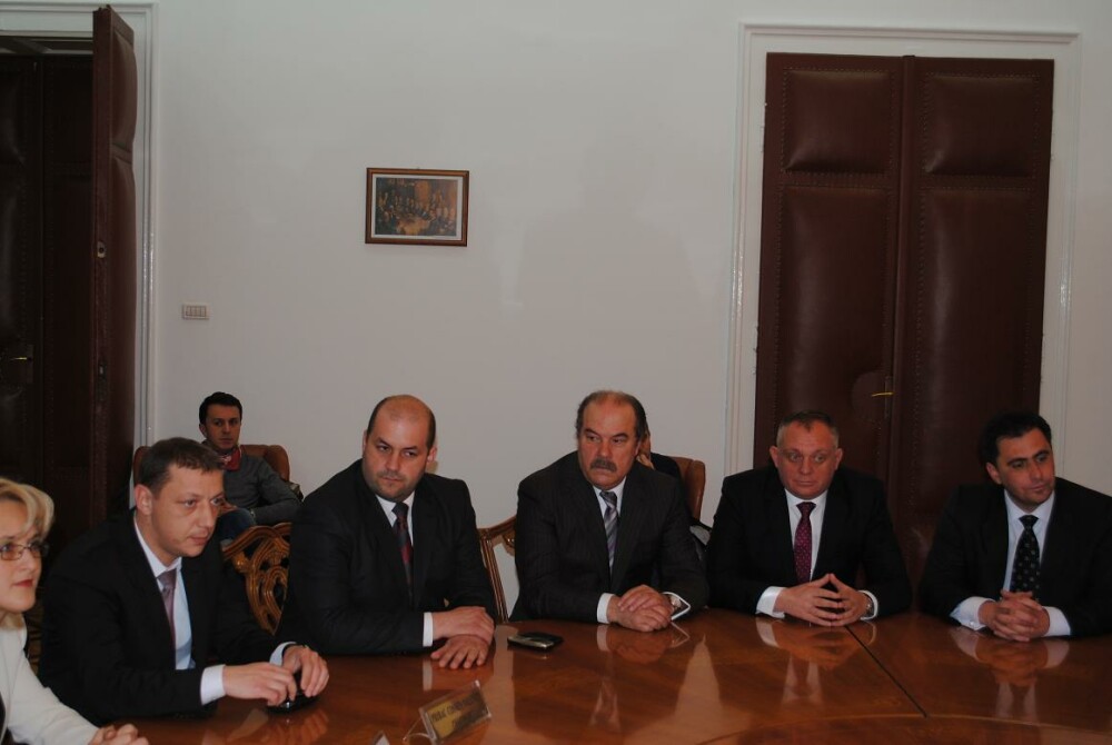 Alesii din Arad si-au primit certificatele de parlamentari. Ce promisiuni au facut - Imaginea 3
