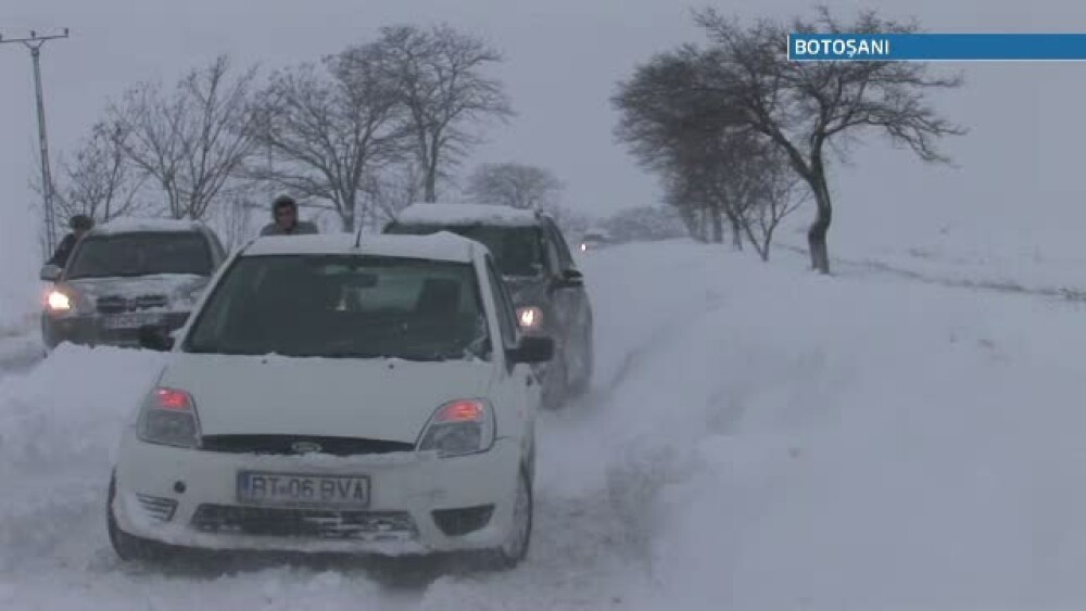 Cod galben de ninsori. Opt drumuri nationale sunt blocate, iar unele scoli din Iasi vor fi inchise - Imaginea 3