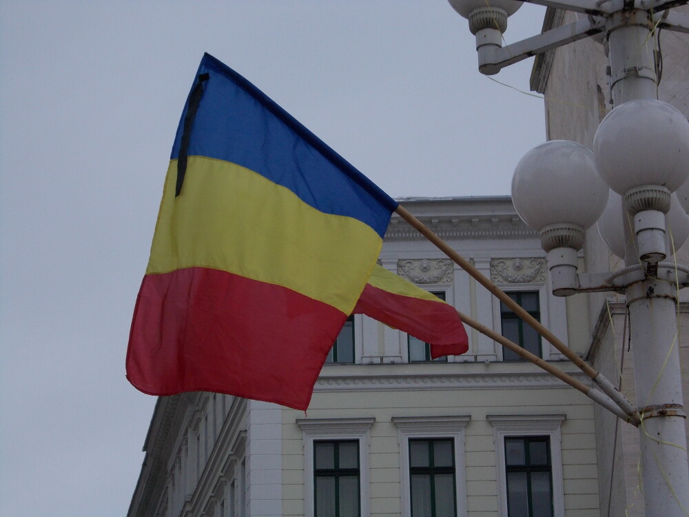 Zi de doliu la Timisoara. In 17 decembrie 1989, 60 de oameni mureau sub rafalele gloantelor - Imaginea 1