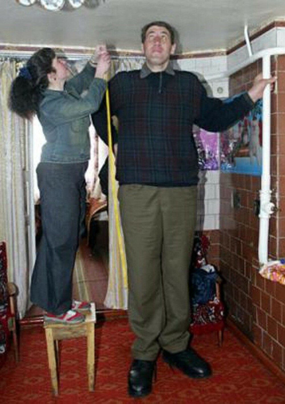 Povestea lui Leonid Stadnyk, ucraineanul considerat cel mai inalt om din lume. Galerie foto - Imaginea 7