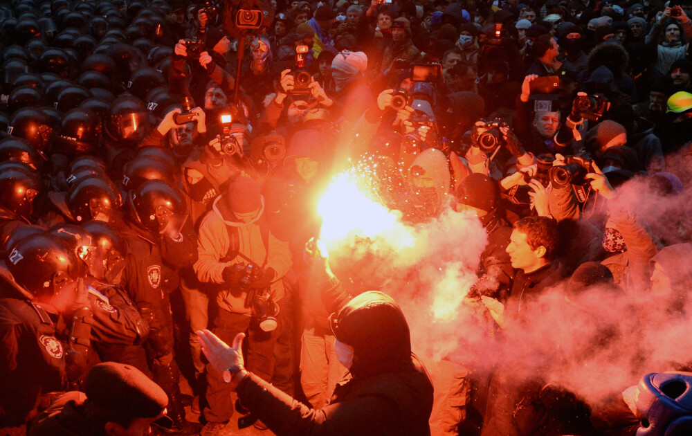 Motiunea de demitere a guvernului din Kiev a cazut, insa opozitia nu renunta la proteste - Imaginea 2