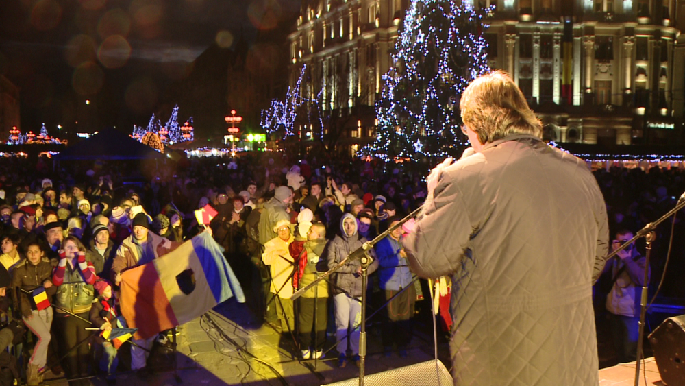 Ziua Nationala, sarbatorita de mii de timisoreni. De 1 decembrie s-a aprins si iluminatul festiv - Imaginea 15