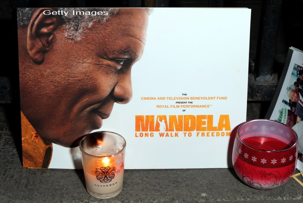 Nelson Mandela a murit. Fostul presedinte al Africii de Sud avea 95 de ani - Imaginea 9