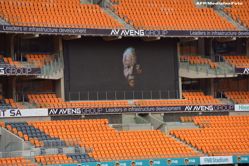Ceremonie pentru Nelson Mandela, cea mai mare din istoria Africii, cu aproape 100 sefi de stat - Imaginea 1