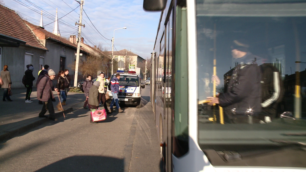 Accident bizar la Timisoara. O tanara si-a pierdut cunostinta dupa o calatorie cu autobuzul - Imaginea 1