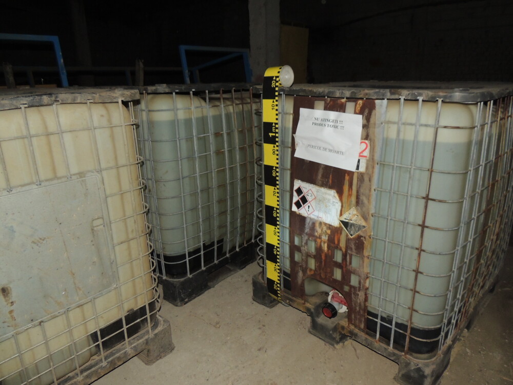 Peste 3 tone de acid clorhidric, o substanta extrem de toxica, descoperite de politisti in Timisoara - Imaginea 2