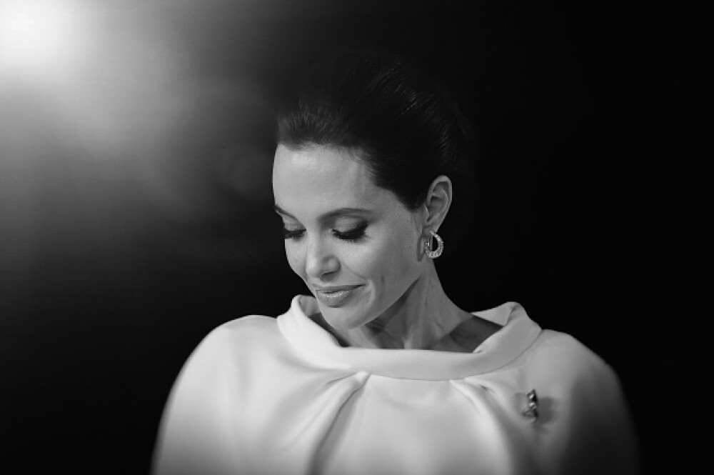 10 lucruri pe care nu le știai despre Angelina Jolie. Actrița își sărbătorește cea de-a 48-a aniversare | Imagini de colecție - Imaginea 36