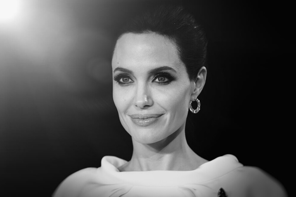 10 lucruri pe care nu le știai despre Angelina Jolie. Actrița își sărbătorește cea de-a 48-a aniversare | Imagini de colecție - Imaginea 37