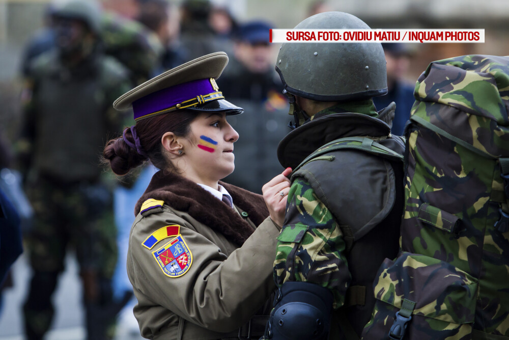 GALERIE FOTO: 35 de imagini surprinse de fotoreporterii Inquam la paradele de 1 Decembrie din Sibiu, Alba Iulia si Bucuresti - Imaginea 28