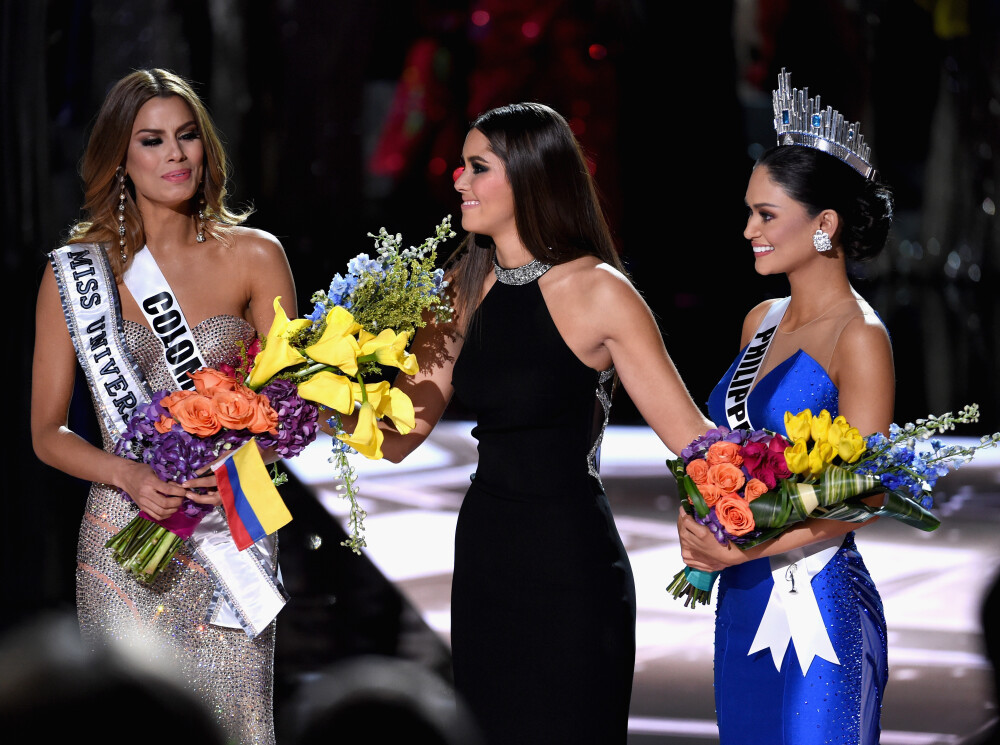 Gafa la Miss Univers. Cum a ajuns Miss Columbia sa se bucure de coroana doar 5 minute, desi nu a fost ea castigatoarea. FOTO - Imaginea 3