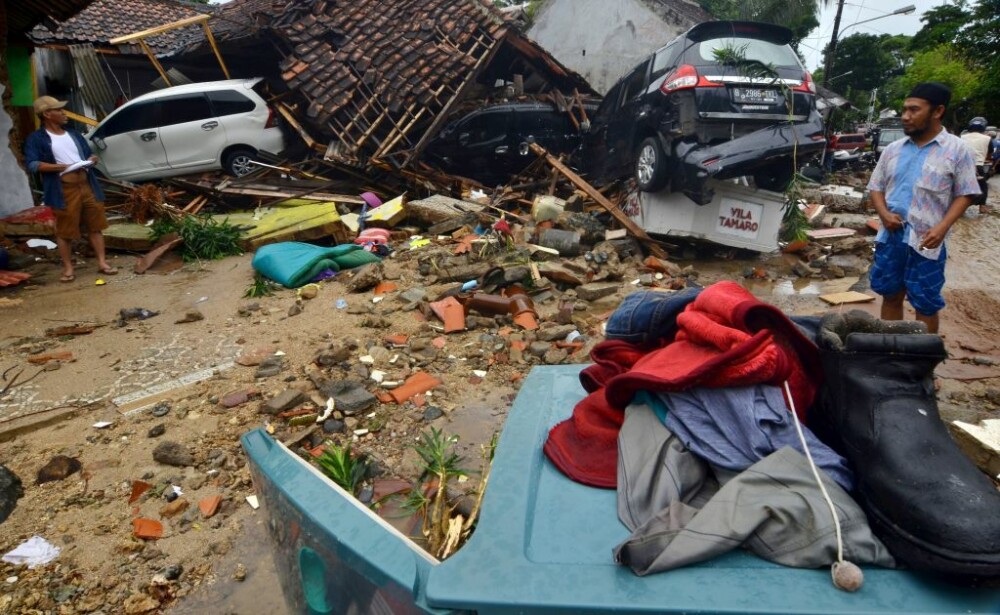 Indonezia, lovită de un tsunami devastator. Cel puțin 222 de morți și 843 de răniți - Imaginea 4