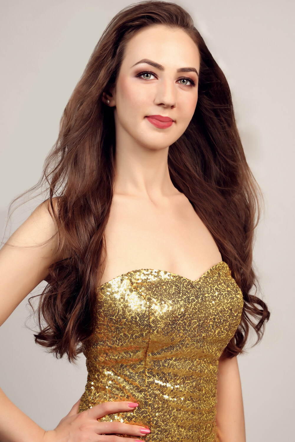 Cine e tânăra care a câștigat titlul Miss Univers 2019. România, reprezentată de o avocată - Imaginea 4