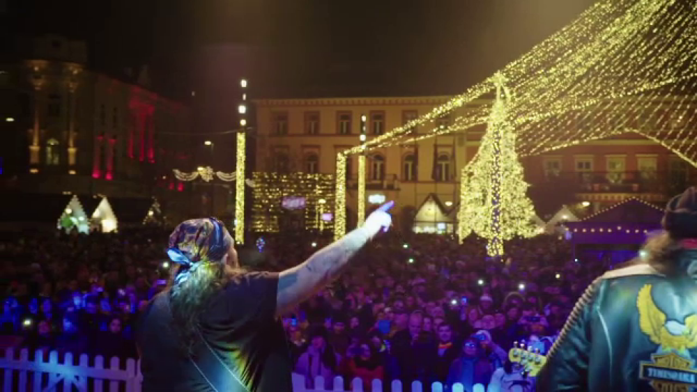 Pregătiri intense pentru Revelion. Impresia unui celebru vlogger străin despre România - Imaginea 3