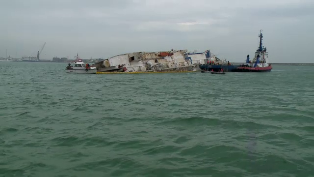 Nava eșuată din Portul Midia a intrat în custodia autorităților. Costurile operațiunii - Imaginea 5