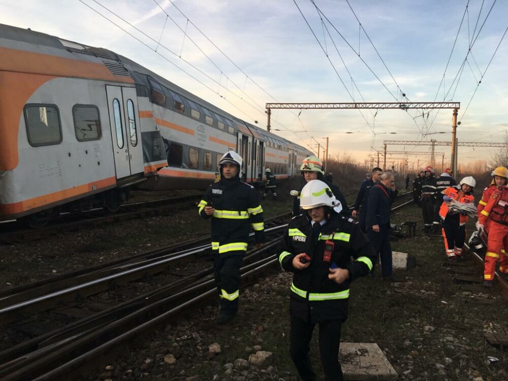 Aproape 50 de oameni au fost răniți după ce 2 trenuri s-au ciocnit în Ploiești - Imaginea 3