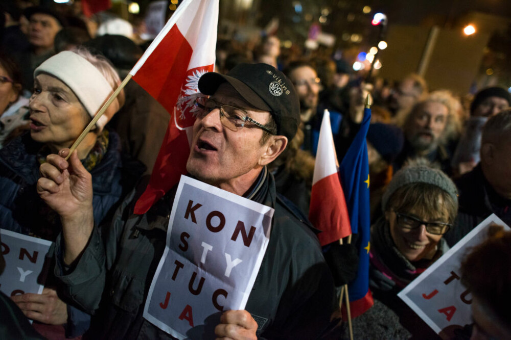 Proteste masive în Polonia. Mii de oameni, în stradă din cauza reformelor din justiție - Imaginea 2