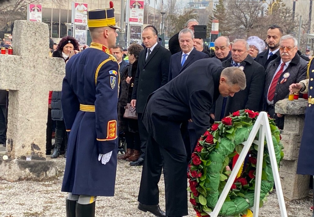 Omagiile aduse de Iohannis și Orban în memoria victimelor Revoluției de la 1989 - Imaginea 2