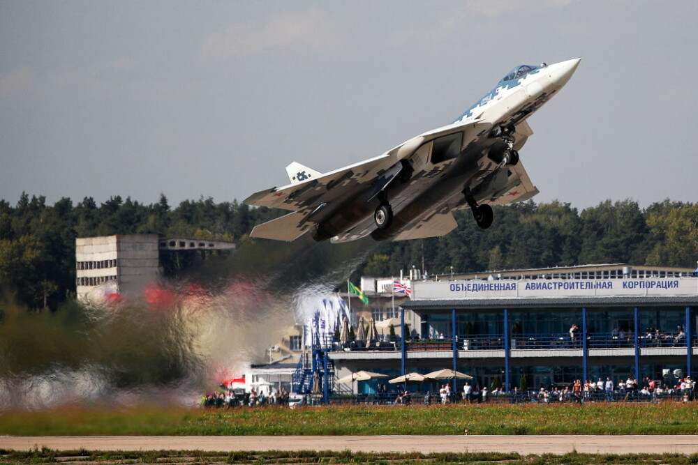 Un avion de vânătoare de ultimă generație al Rusiei s-a prăbușit în timpul testelor - Imaginea 3